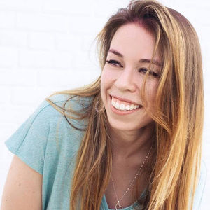 Meet your Posher, Carissa